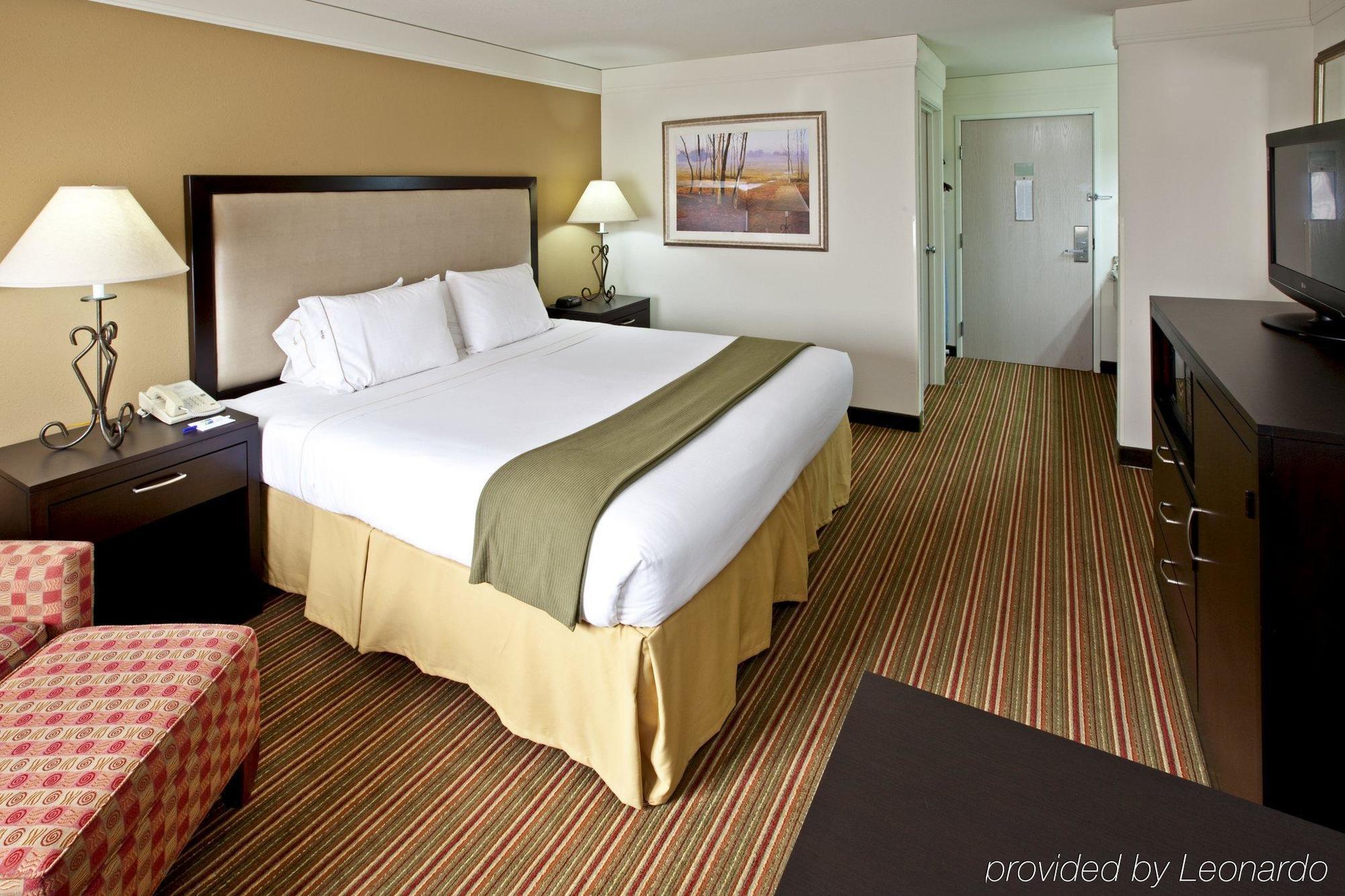 Baymont By Wyndham Litchfield Hotel Phòng bức ảnh