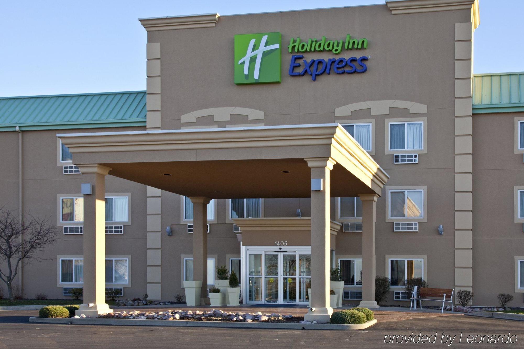 Baymont By Wyndham Litchfield Hotel Ngoại thất bức ảnh