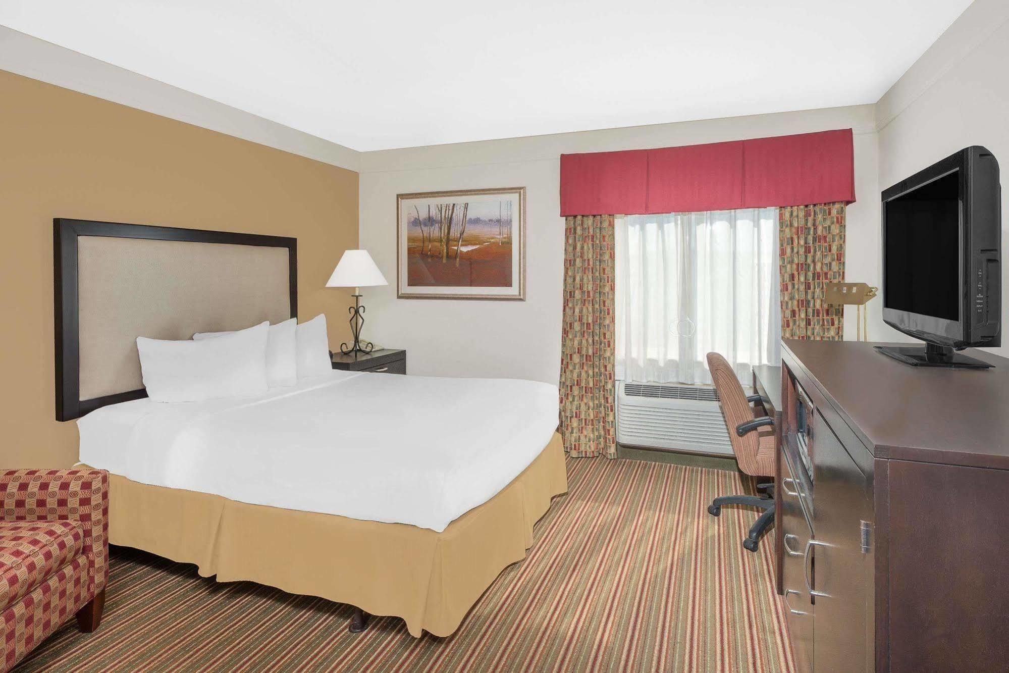 Baymont By Wyndham Litchfield Hotel Ngoại thất bức ảnh